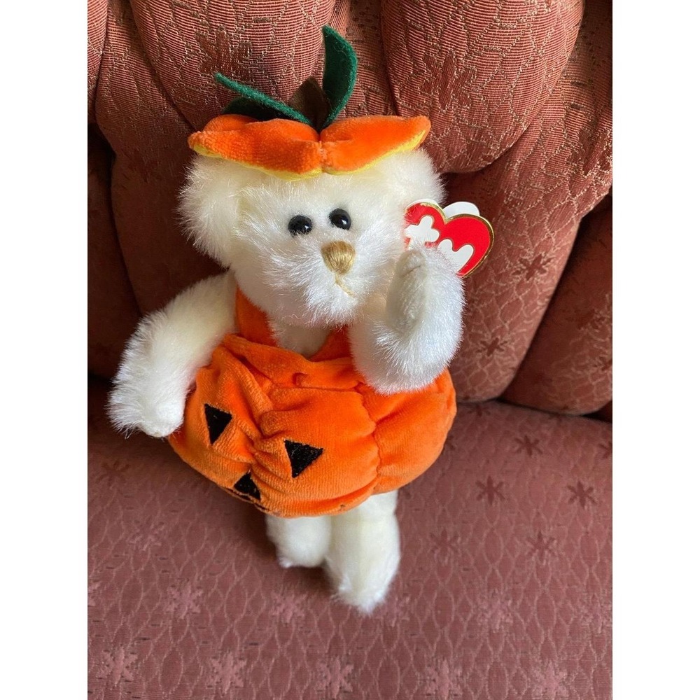 TY Carver White plush bear in pumpkin costume beanie baby Halloween Thanksgiving